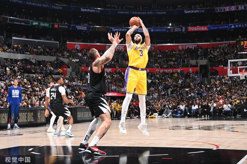 俱乐部与球 俱乐部与球